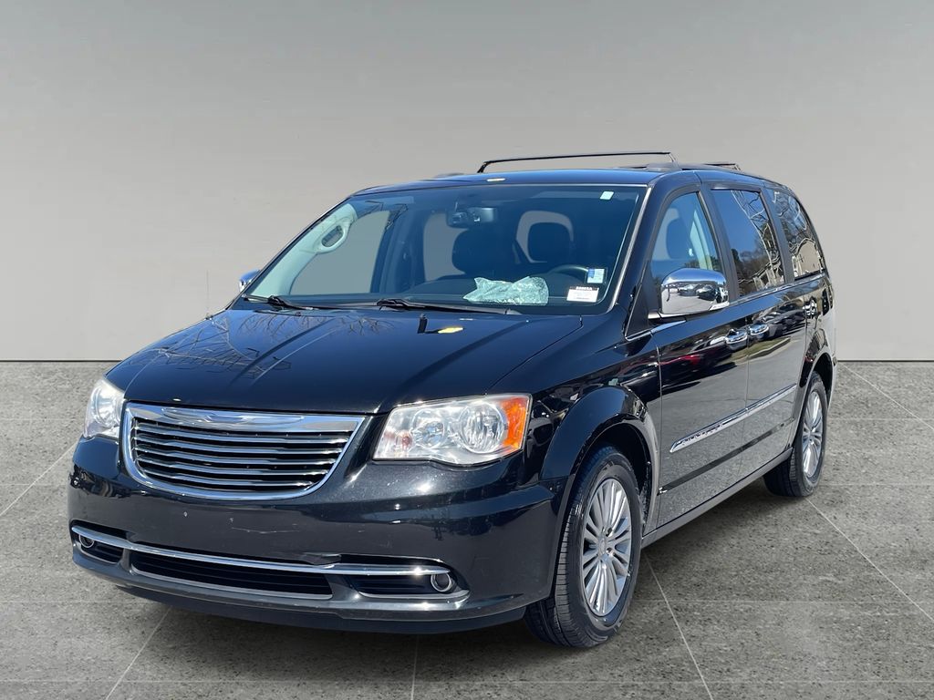2014 Chrysler Town & Country Touring-L FWD