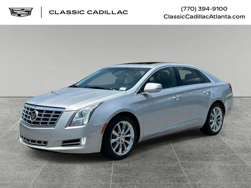 Radiant Silver Metallic 2014 Cadillac XTS Luxury FWD Sedan Front-Wheel Drive 6-Speed Automatic