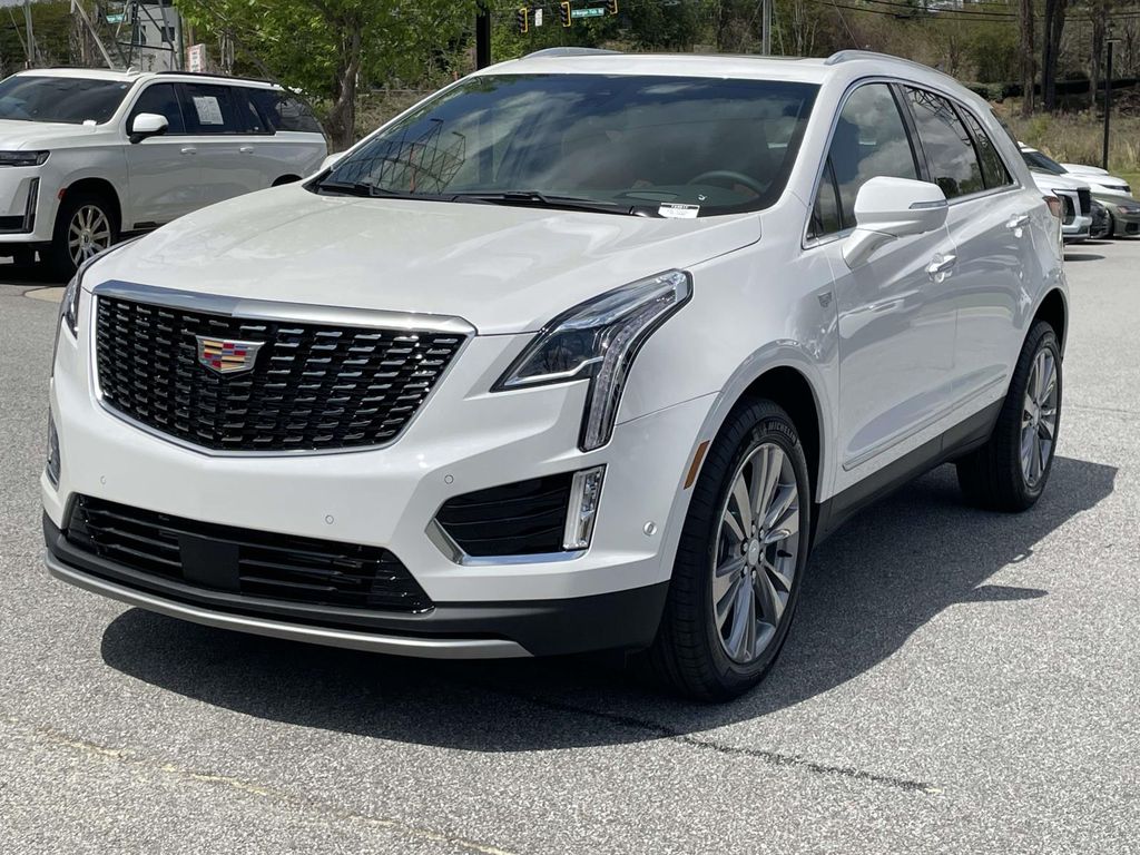Crystal White Tricoat 2026 Cadillac XT5 Premium Luxury FWD SUV / Crossover Front-Wheel Drive 9-Speed Automatic