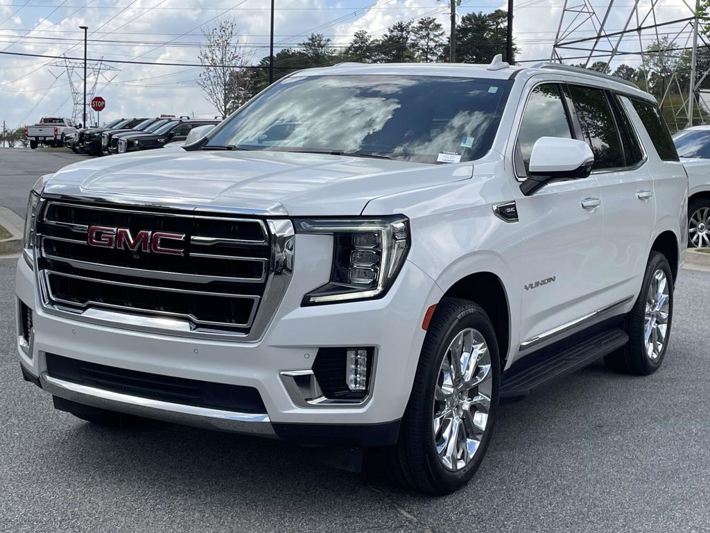 White 2023 GMC Yukon SLT 4WD SUV / Crossover Four-Wheel Drive Automatic