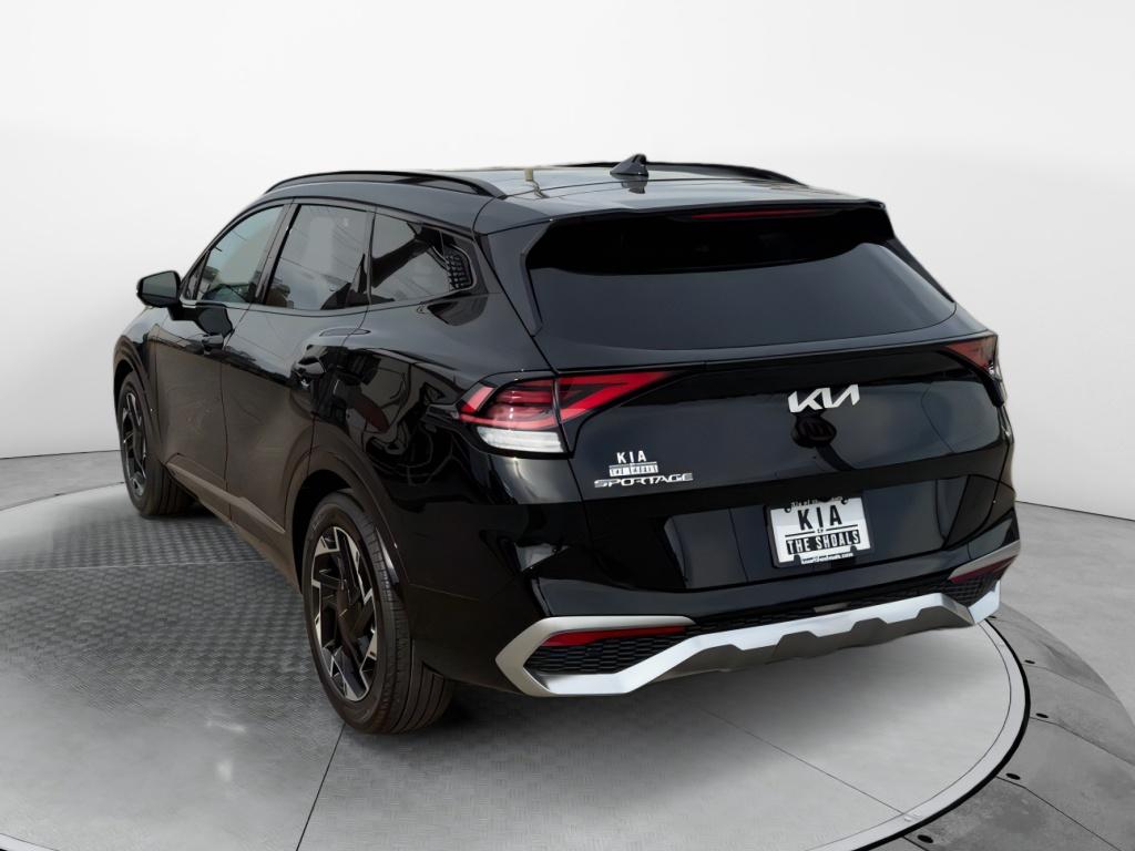 View vehicle photo 5