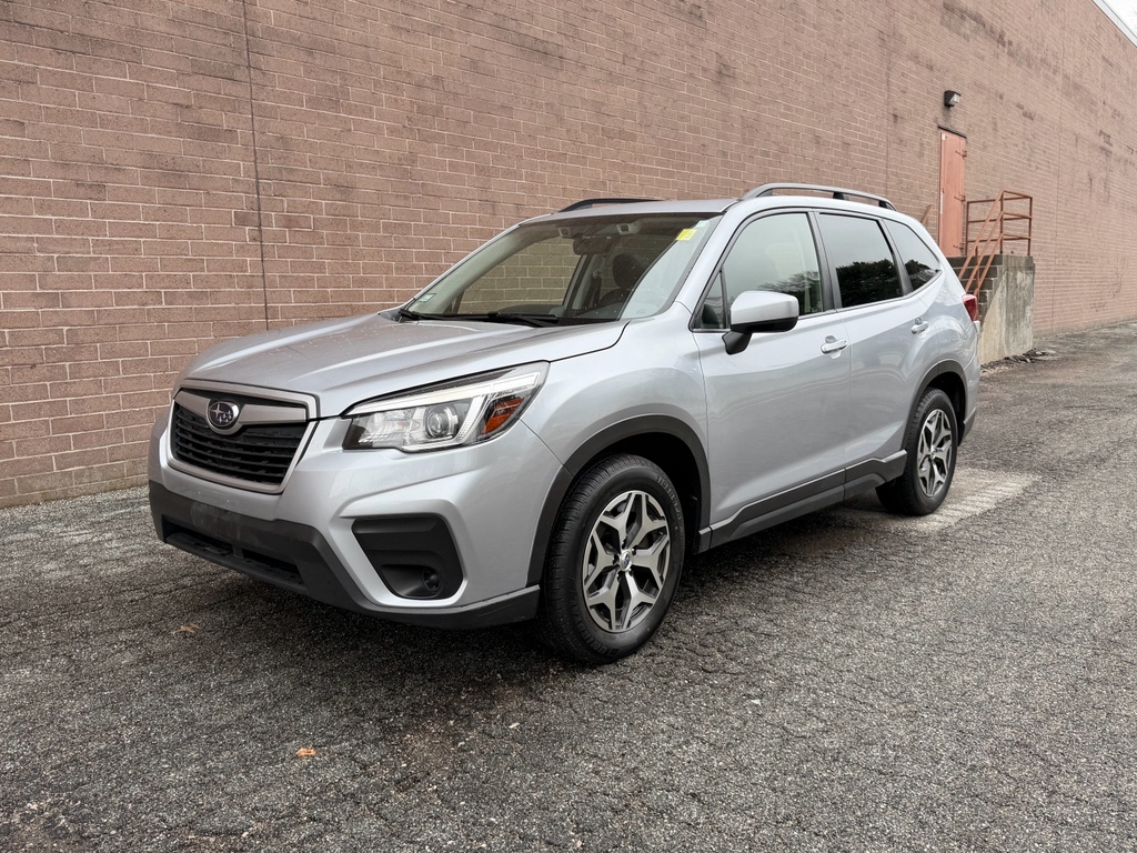 Ice Silver Metallic 2019 Subaru Forester 2.5i Premium AWD SUV / Crossover All-Wheel Drive Continuously Variable Transmission