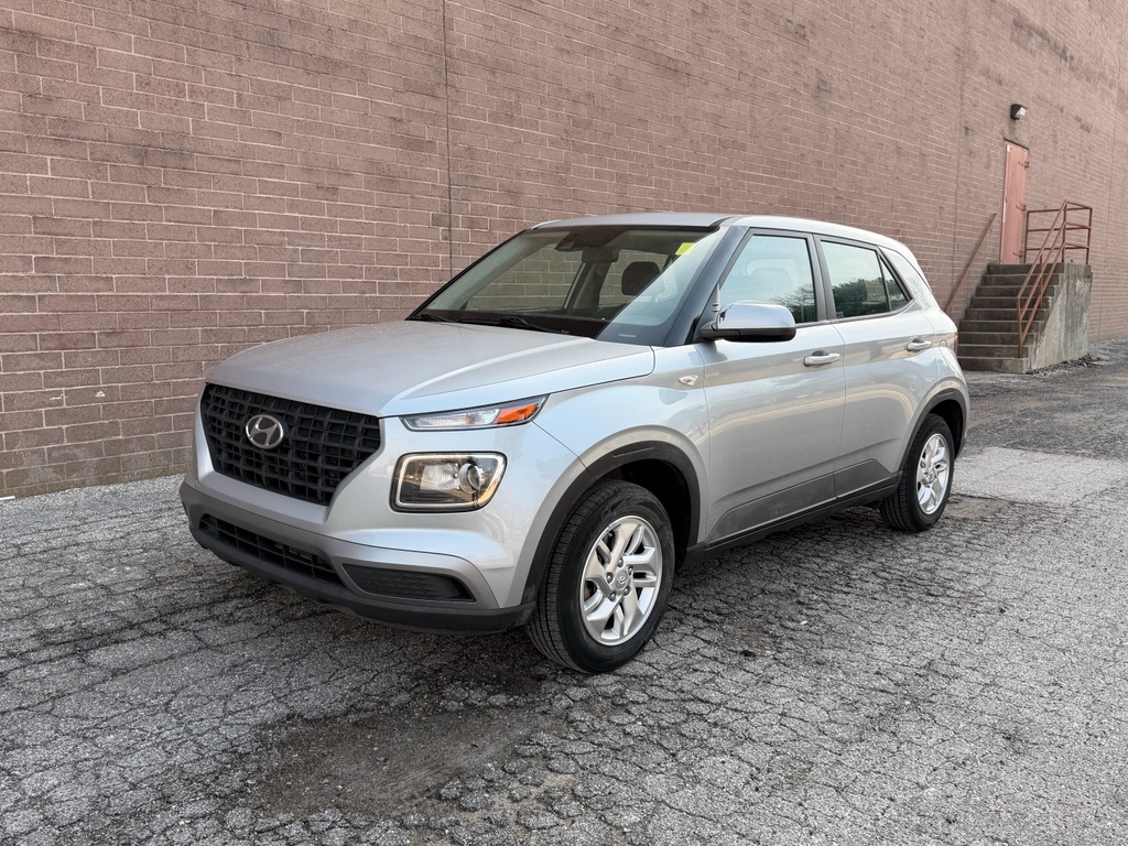 2022 Hyundai Venue SE FWD
