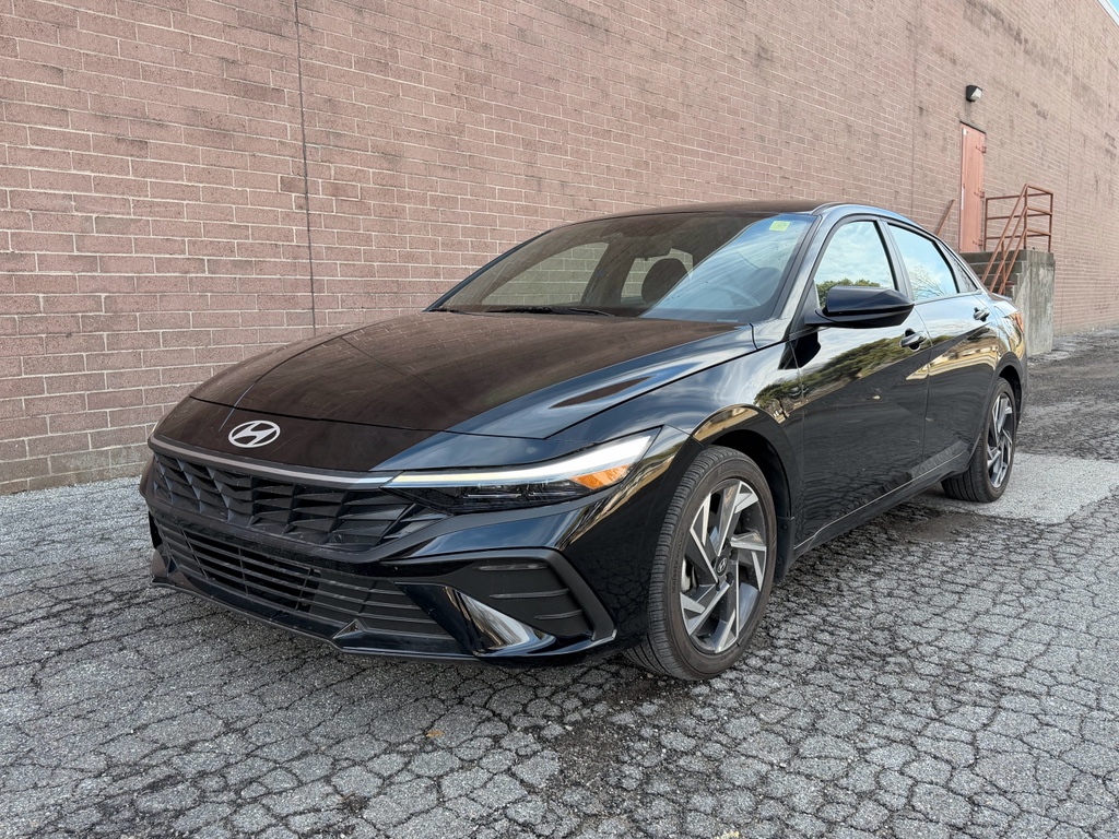 2025 Hyundai Elantra SEL Sport FWD