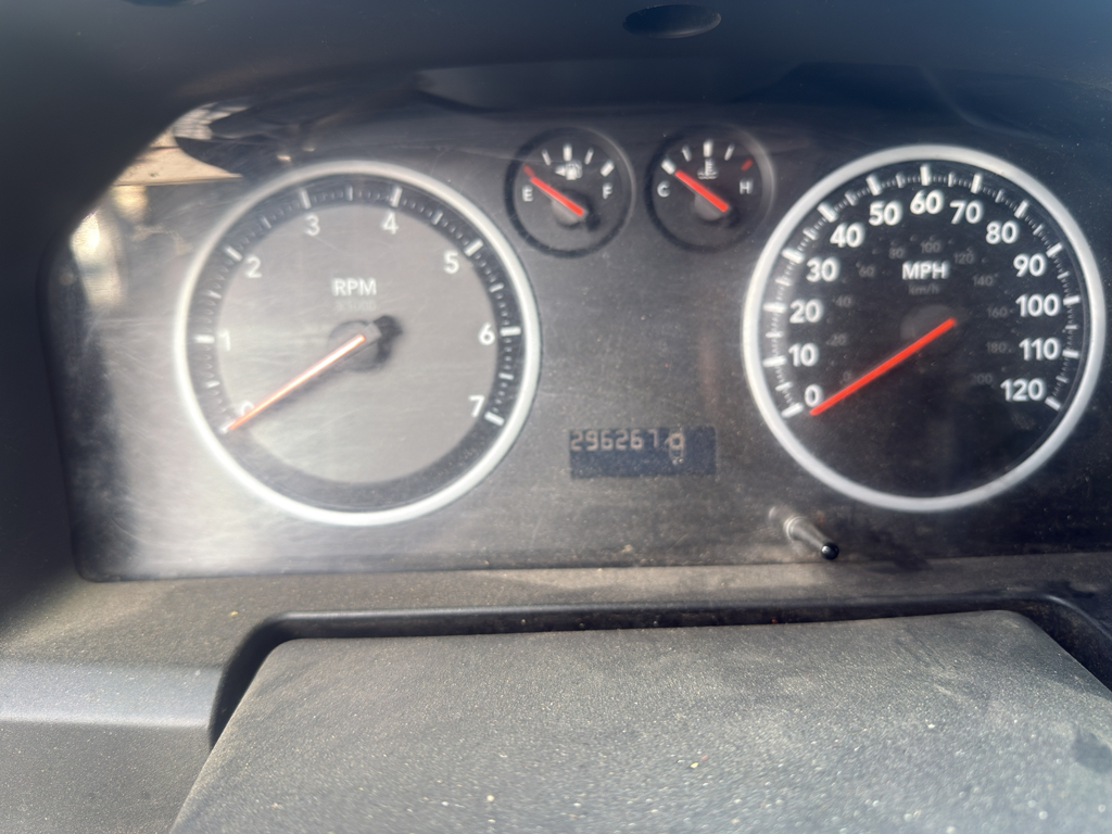 2010 Dodge RAM 1500 ST Crew Cab 4WD