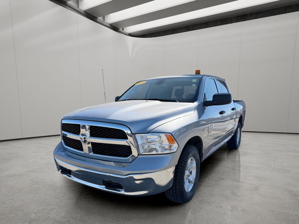 2023 RAM 1500 Classic SLT Crew Cab 4WD