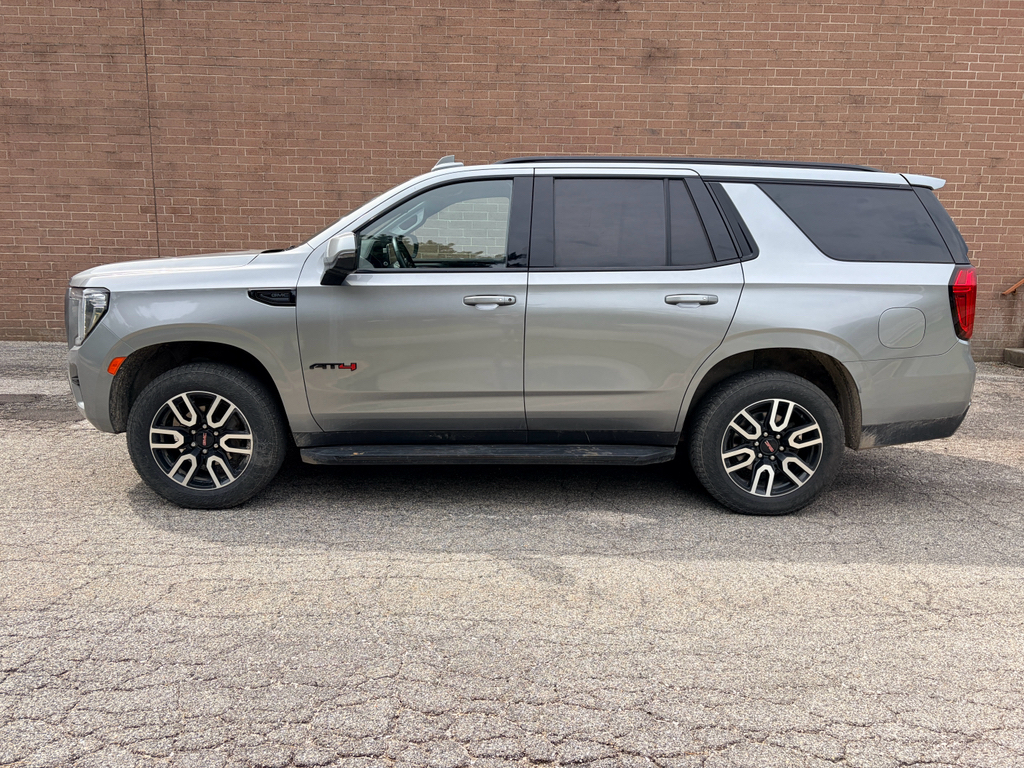  2023 GMC Yukon AT4 4WD   