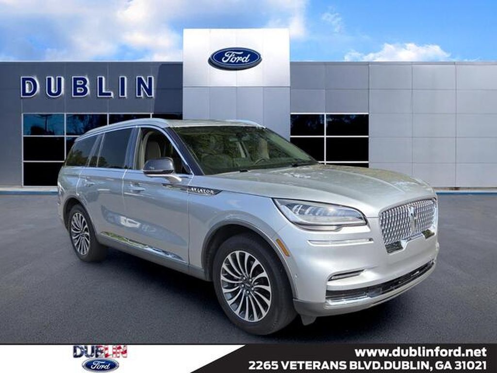 Silver Radiance Metallic Clearcoat 2023 Lincoln Aviator SUV / Crossover All-Wheel Drive Automatic