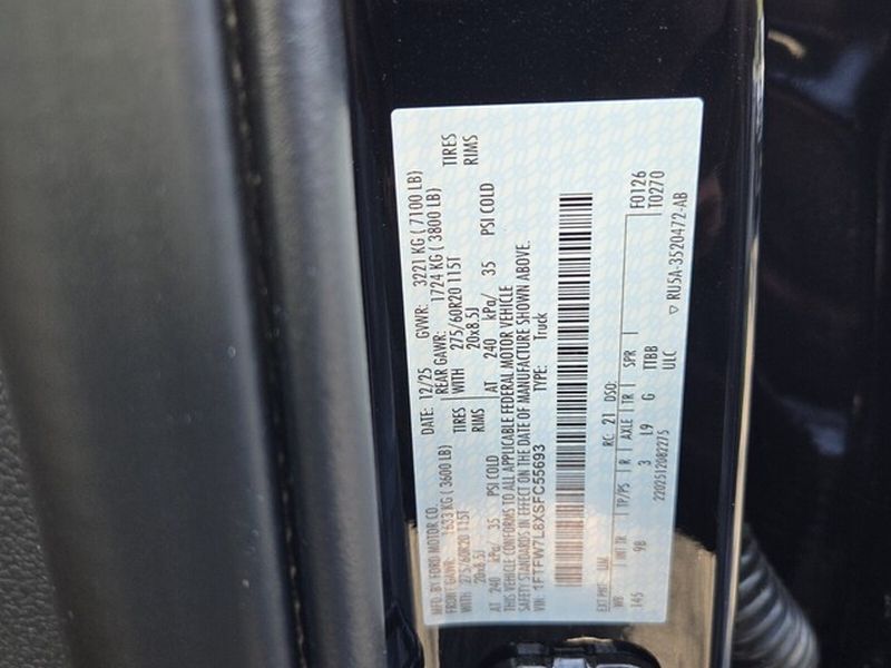 View vehicle photo 7