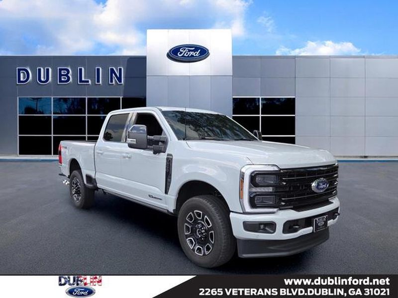 2026 Ford F-250 Super Duty Platinum Crew Cab 4WD