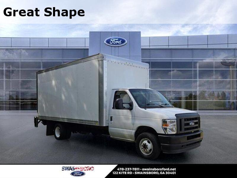 Oxford White 2024 Ford E-Series Chassis Pickup Truck Rear-Wheel Drive 6-Speed Automatic