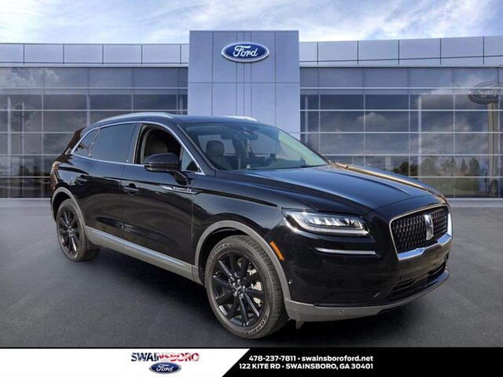  2023 Lincoln Nautilus Reserve AWD   