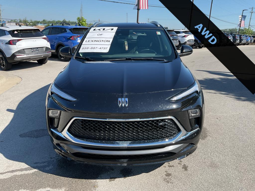 View vehicle photo 3