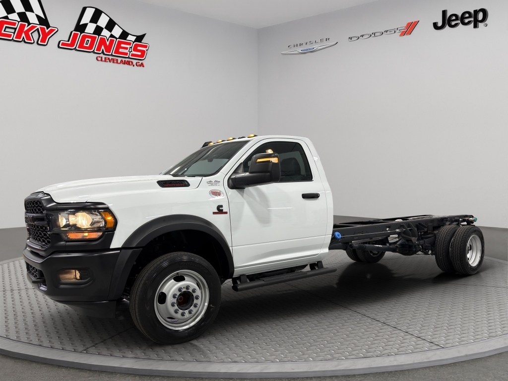 Bright White Clearcoat 2024 RAM 5500 Chassis 6-Speed Automatic