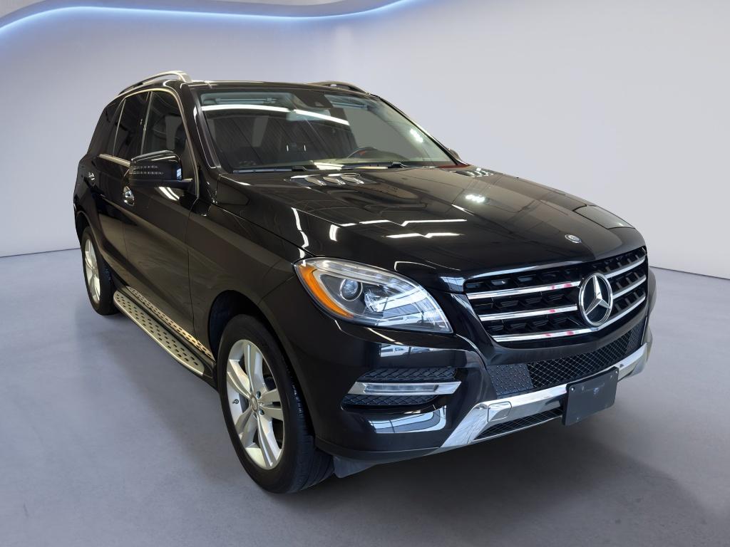 Obsidian Black Metallic 2015 Mercedes-Benz M-Class ML 350 4MATIC SUV / Crossover All-Wheel Drive 7-Speed Automatic