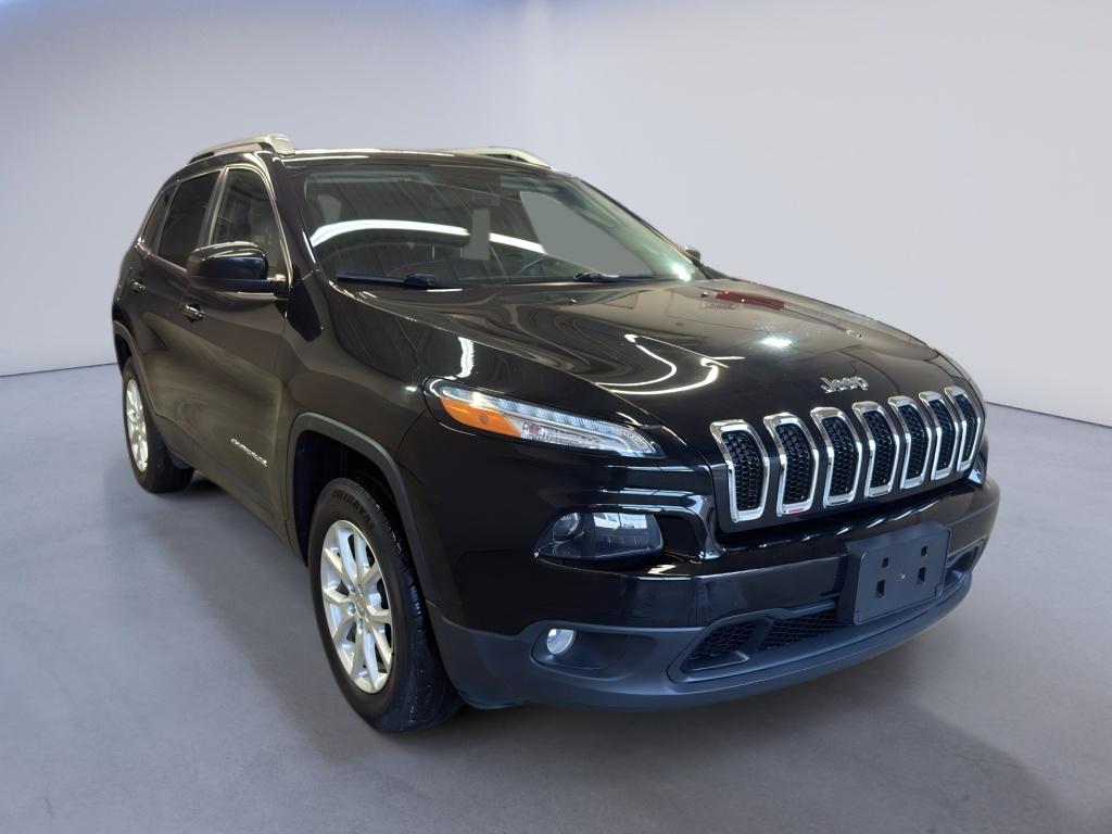 Diamond Black Crystal Pearlcoat 2018 Jeep Cherokee Latitude Plus 4WD SUV / Crossover Four-Wheel Drive 9-Speed Automatic