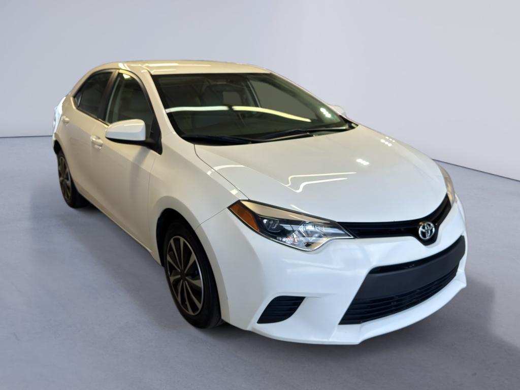 Super White 2014 Toyota Corolla LE Sedan Front-Wheel Drive Continuously Variable Transmission