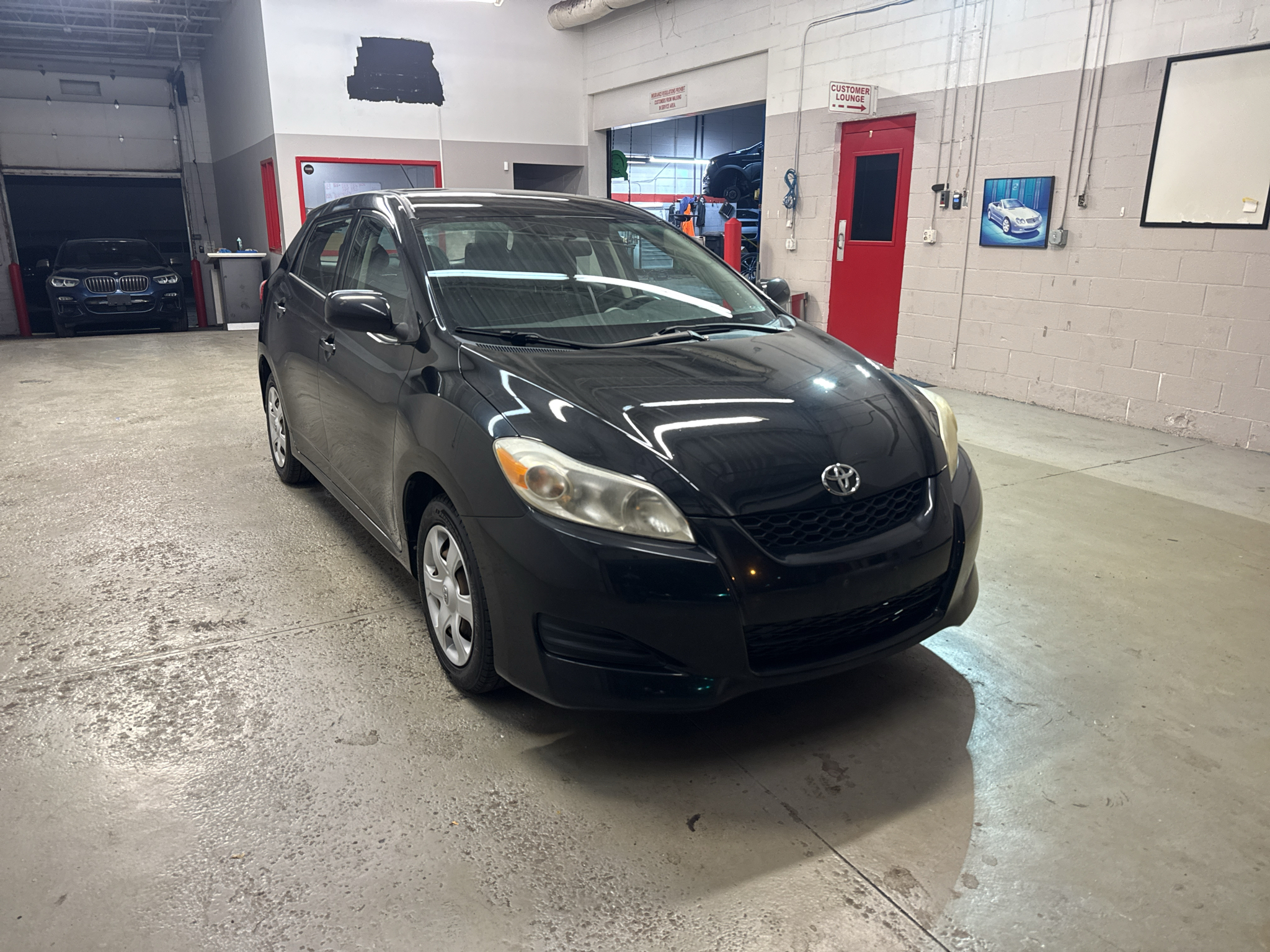 Black Sand Pearl 2009 Toyota Matrix Hatchback Front-Wheel Drive 4-Speed Automatic