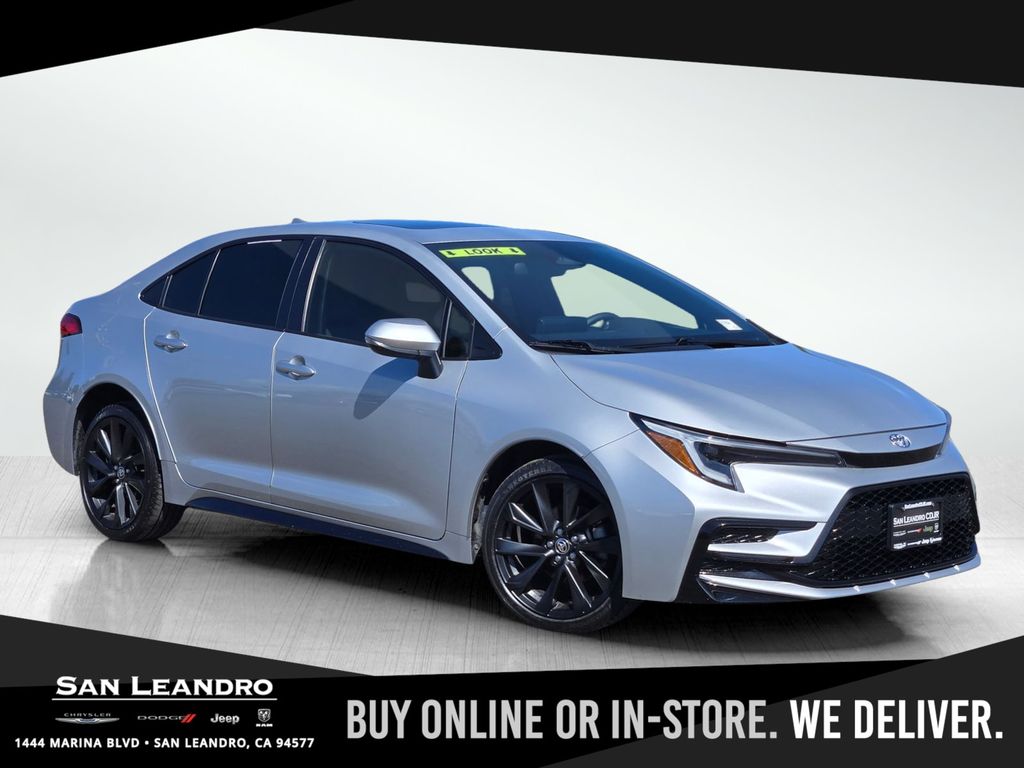 Classic Silver Metallic 2023 Toyota Corolla SE FWD Sedan Front-Wheel Drive Continuously Variable Transmission