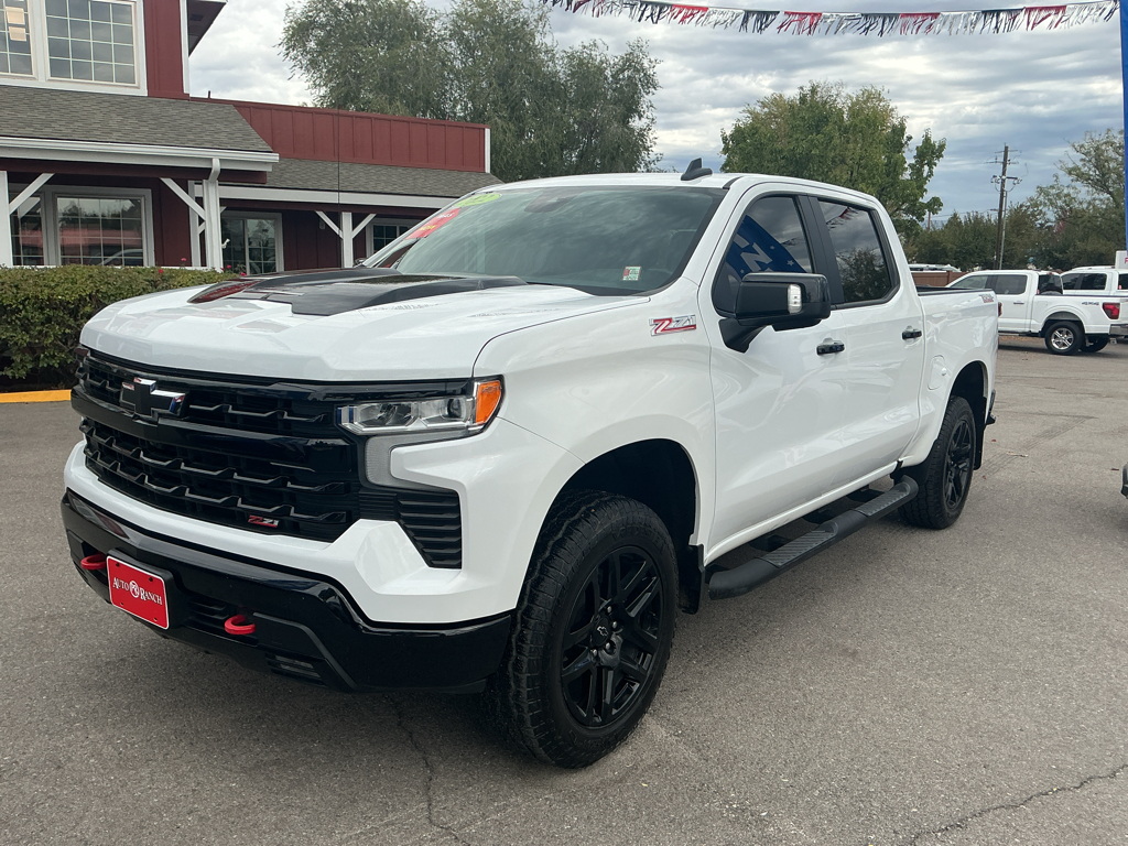  2022 Chevrolet Silverado 1500 LT Trail Boss Crew Cab 4WD   