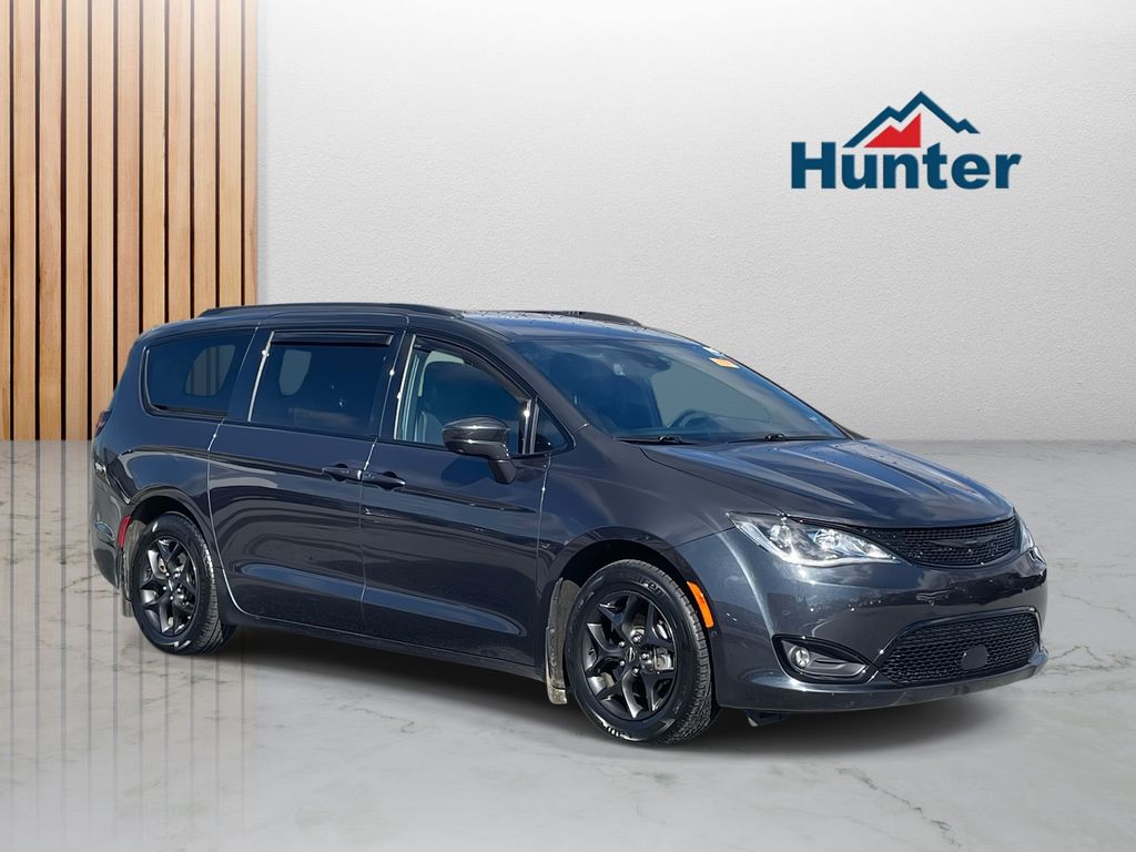 2020 Chrysler Pacifica Touring L Plus FWD