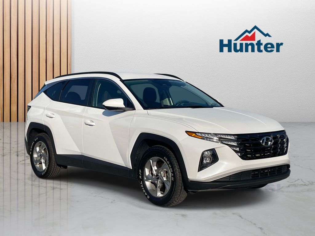 White Pearl 2024 Hyundai Tucson SEL FWD SUV / Crossover Front-Wheel Drive 8-Speed Automatic