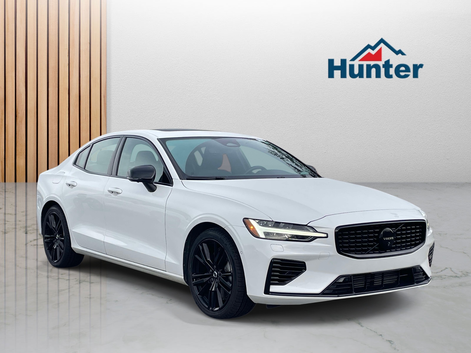 2024 Volvo S60 Recharge T8 Plus Black Edition eAWD