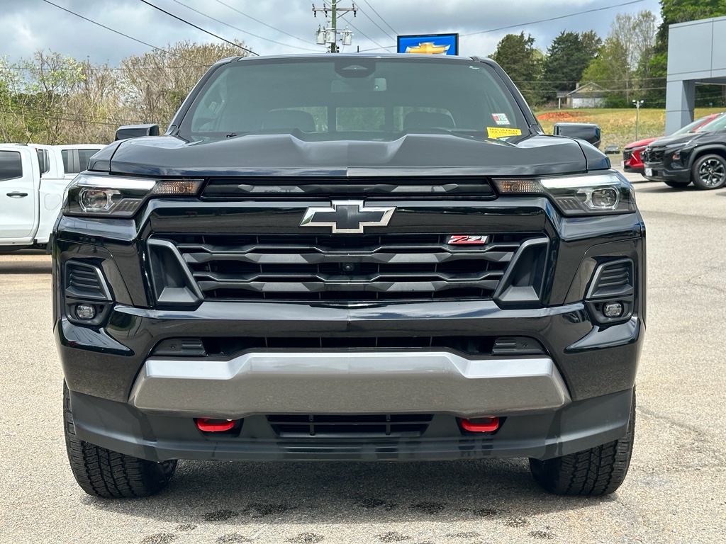 View vehicle photo 5