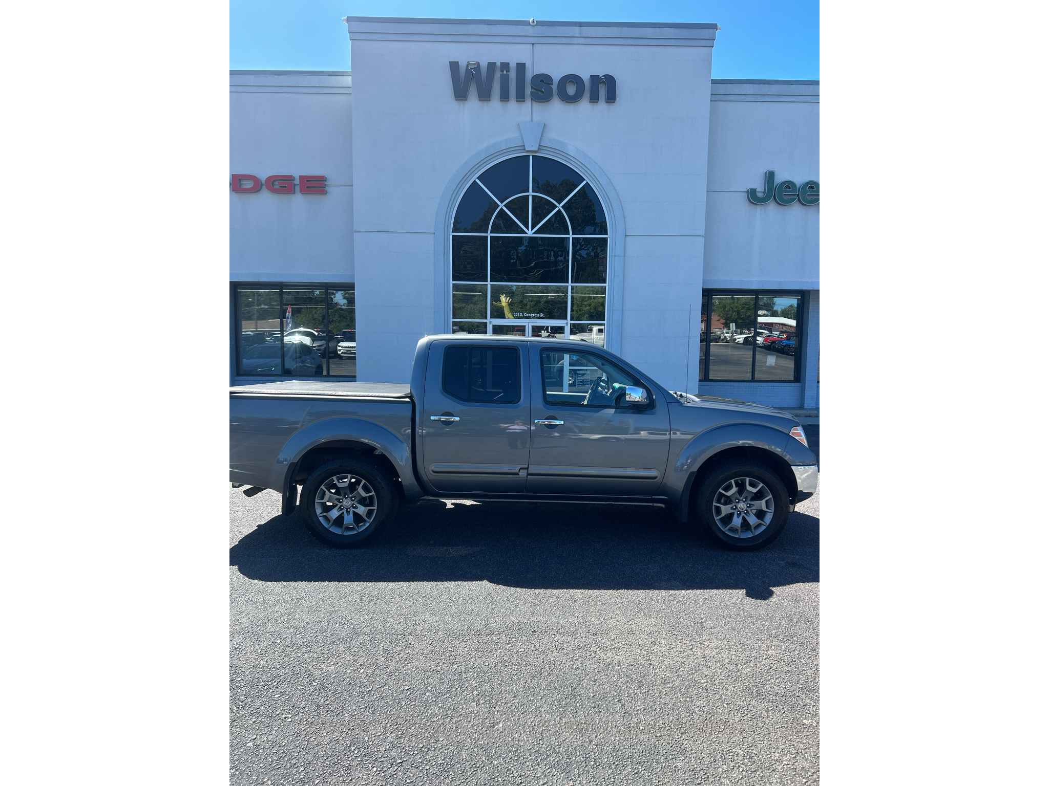 Gray (Gun Metallic) 2019 Nissan Frontier Pickup Truck Four-Wheel Drive 5-Speed Automatic