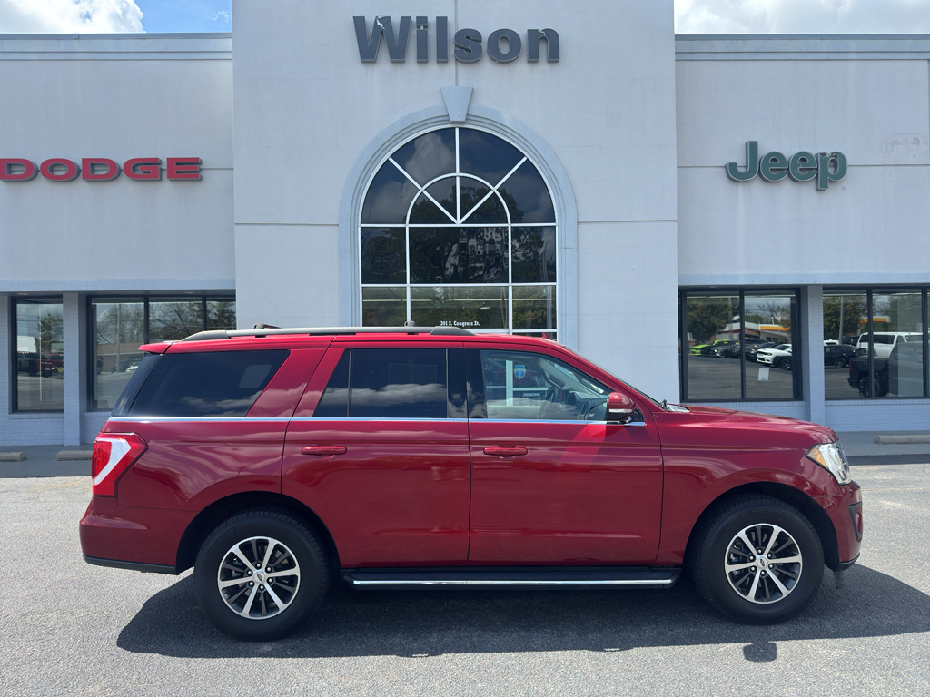 Ruby Red Metallic Tinted Clearcoat 2019 Ford Expedition XLT 4WD SUV / Crossover Four-Wheel Drive Automatic
