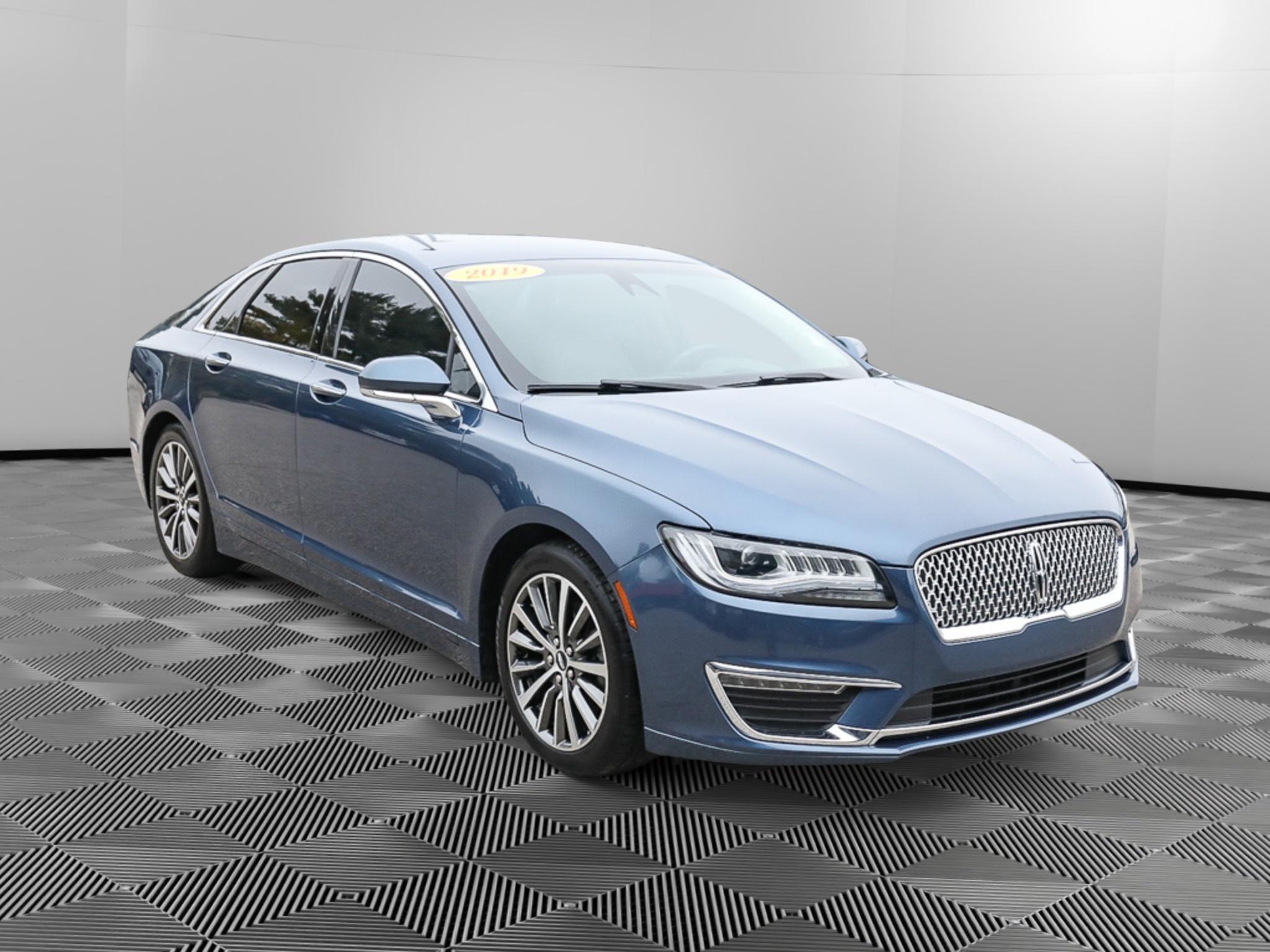 BLUE DIAMOND METALLIC 2019 Lincoln MKZ Sedan Front-Wheel Drive 6-Speed Automatic