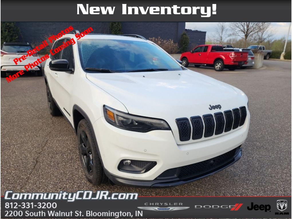 Bright White Clearcoat 2023 Jeep Cherokee Altitude Lux 4WD SUV / Crossover Four-Wheel Drive 9-Speed Automatic