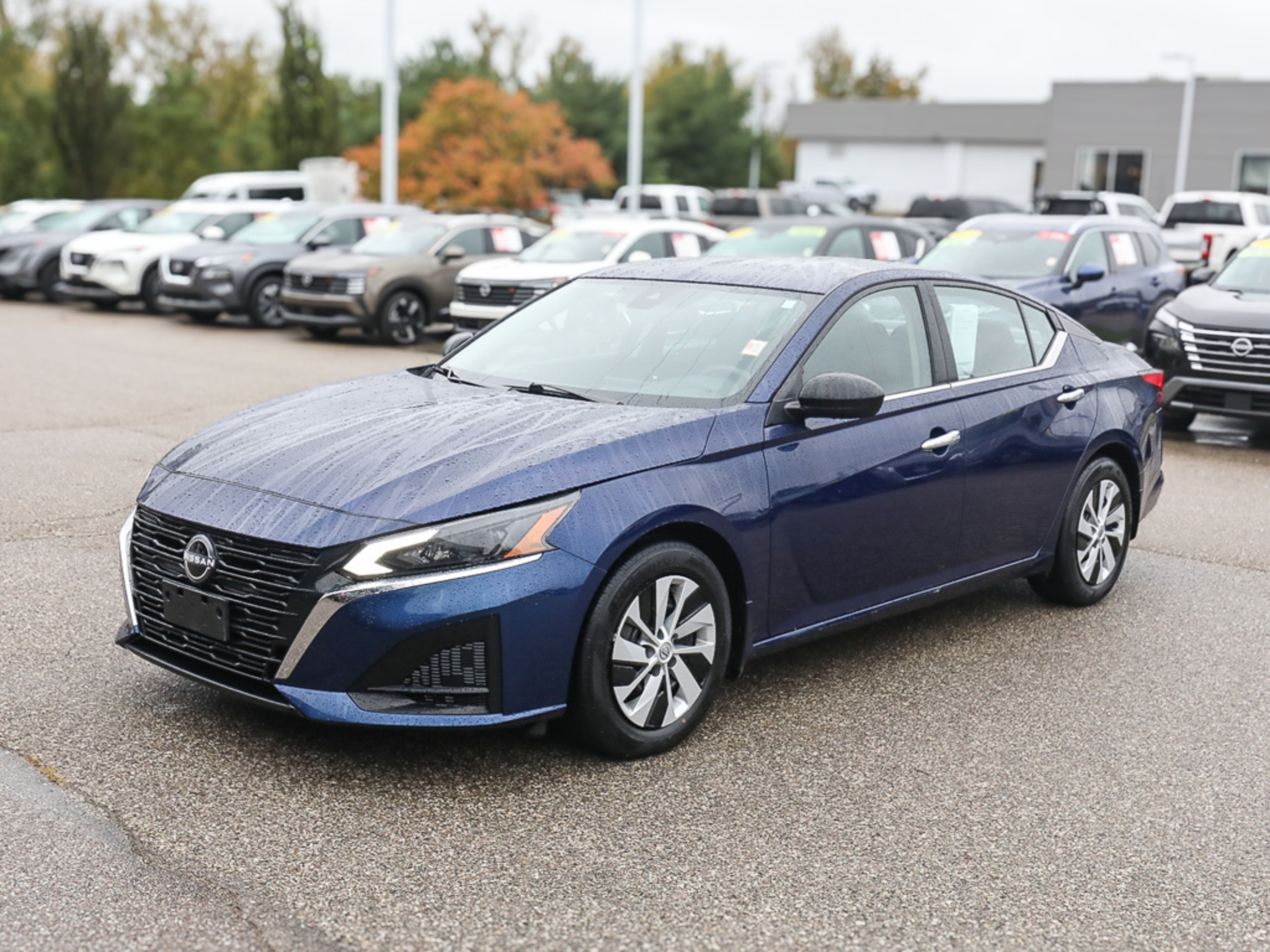 Deep Blue Pearl 2024 Nissan Altima Sedan Front-Wheel Drive Continuously Variable Transmission