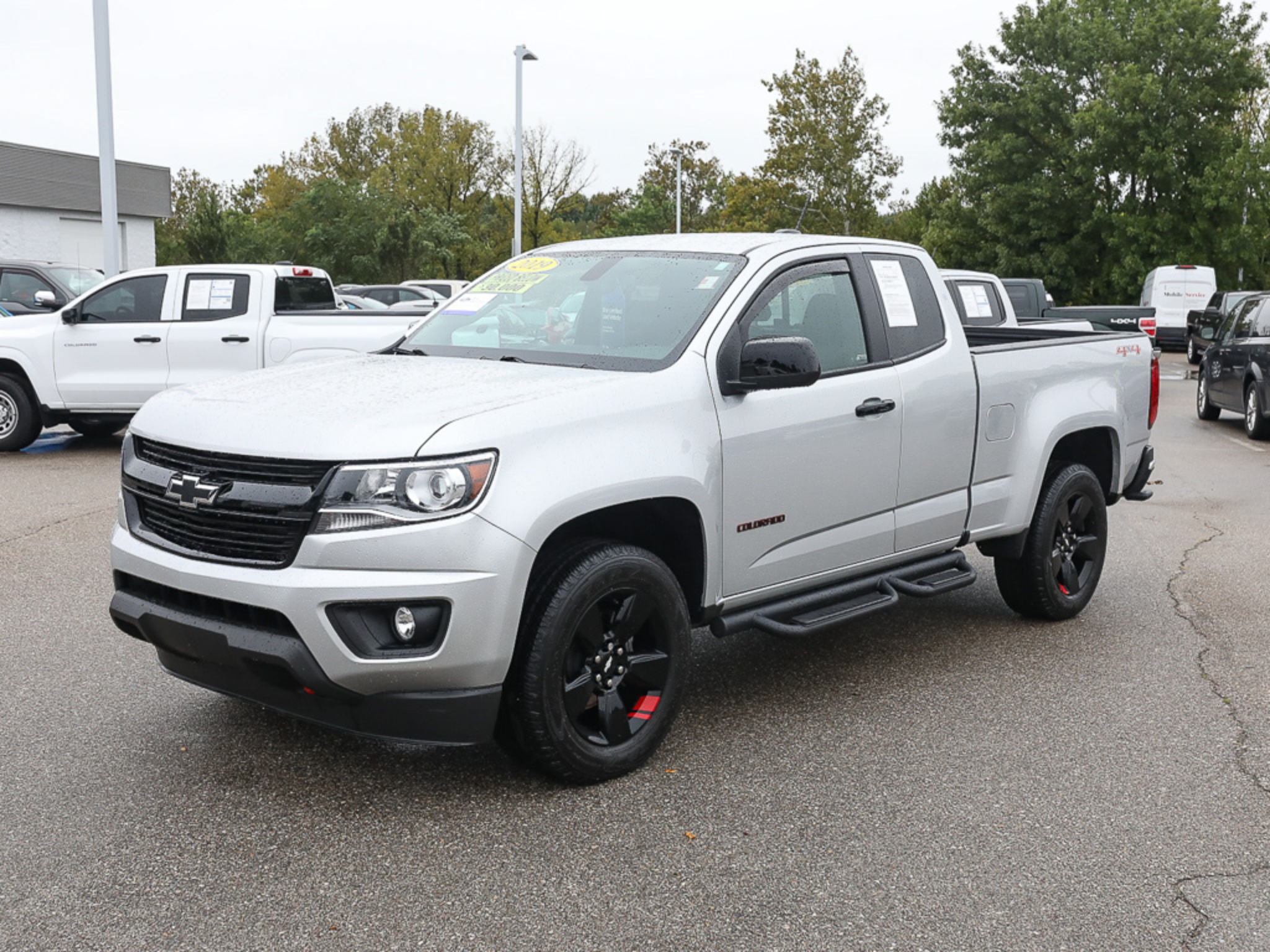Silver Ice Metallic 2019 Chevrolet Colorado Pickup Truck Four-Wheel Drive 8-Speed Automatic