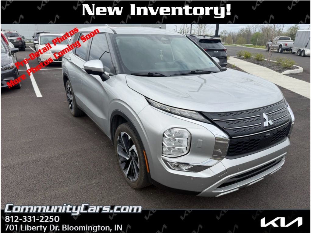 Alloy Silver Metallic 2022 Mitsubishi Outlander SE S-AWC SUV / Crossover All-Wheel Drive Continuously Variable Transmission