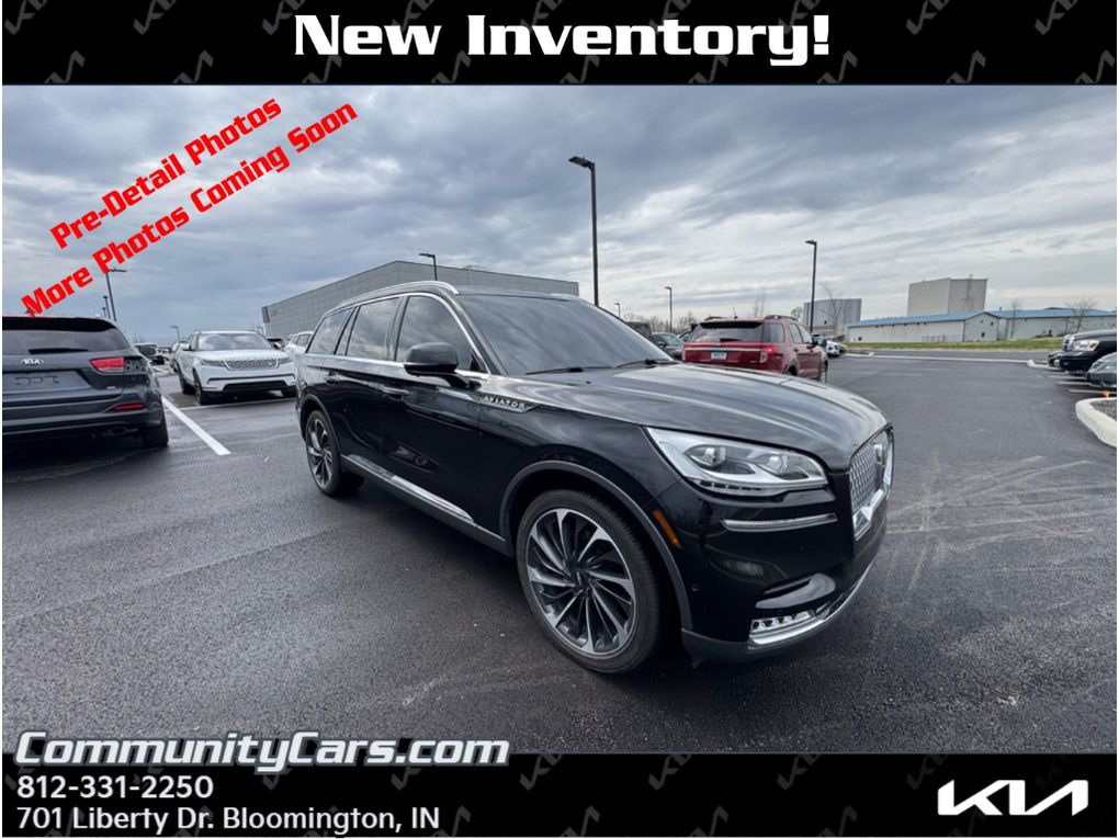Infinite Black Metallic Clearcoat 2023 Lincoln Aviator Reserve AWD SUV / Crossover All-Wheel Drive Automatic