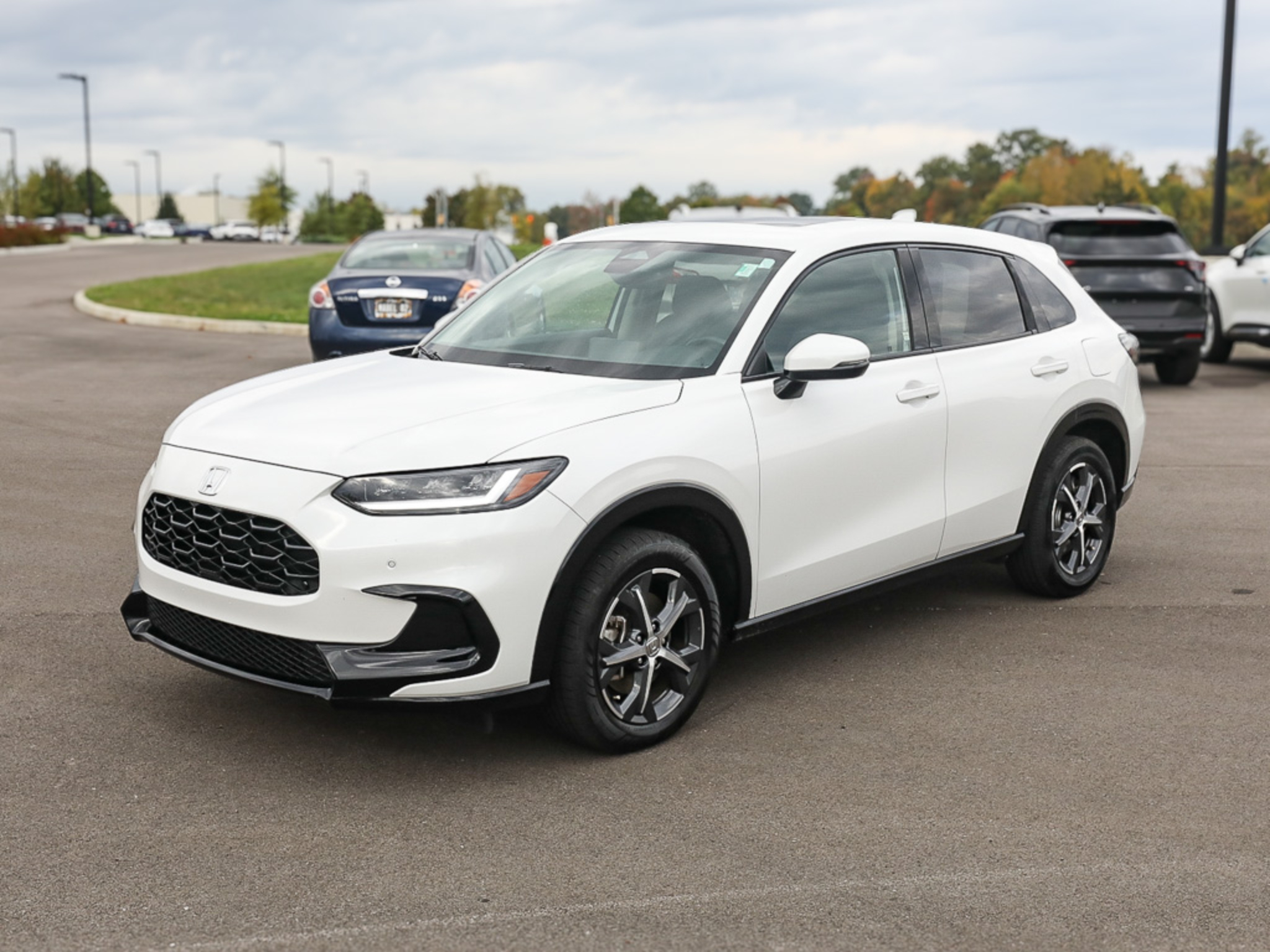 White 2025 Honda HR-V SUV / Crossover All-Wheel Drive Continuously Variable Transmission
