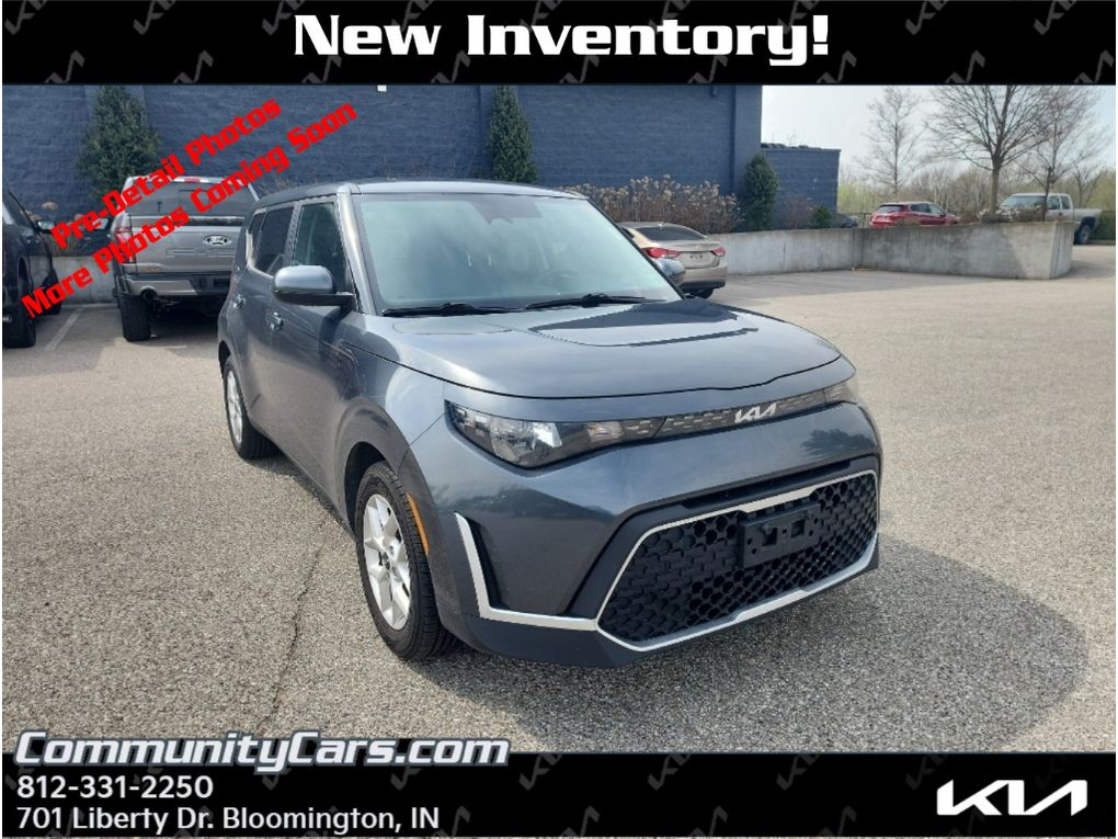 Gravity Gray 2023 Kia Soul LX FWD SUV / Crossover Front-Wheel Drive Continuously Variable Transmission