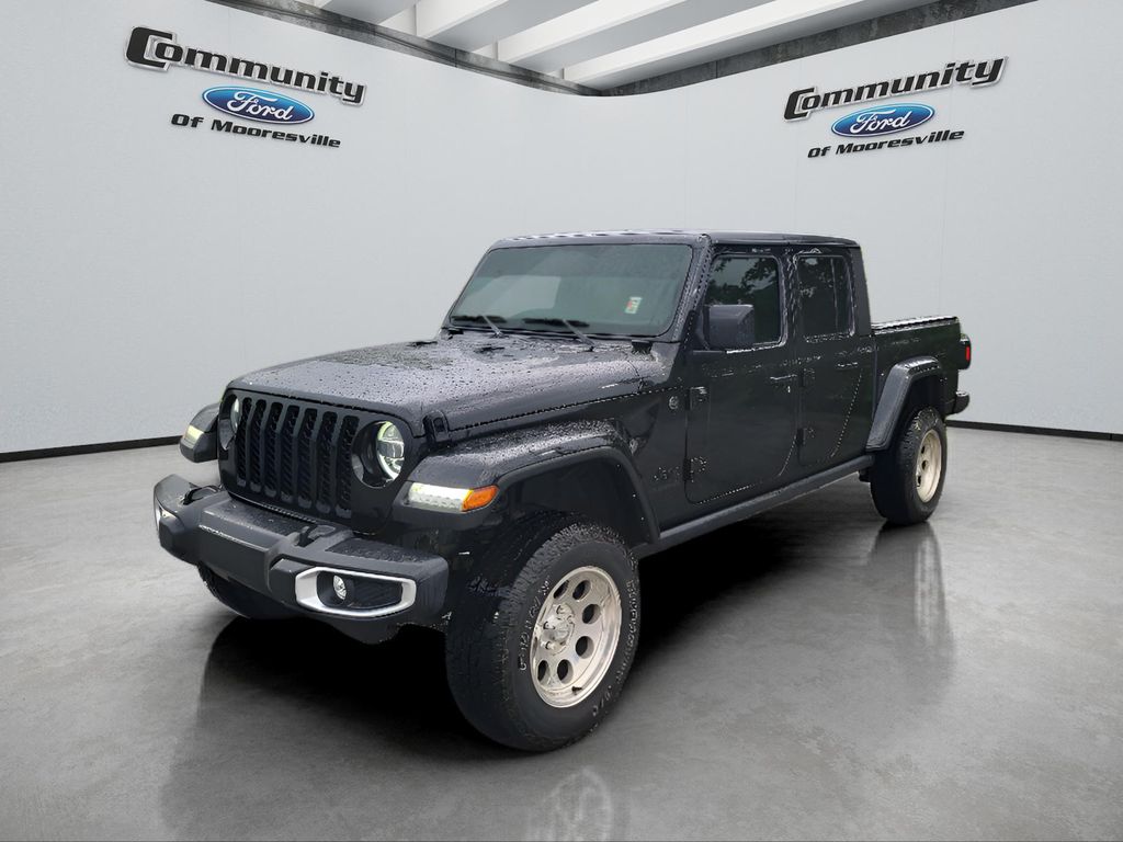 Black Clearcoat 2022 Jeep Gladiator Sport S Crew Cab 4WD Pickup Truck Four-Wheel Drive 8-Speed Automatic