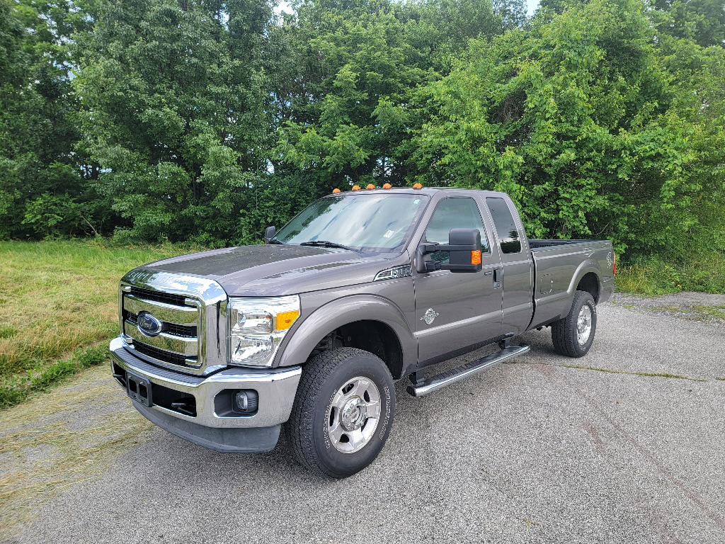 Sterling Gray Metallic 2013 Ford F-250 Super Duty XLT SuperCab 4WD Pickup Truck Four-Wheel Drive 6-Speed Automatic