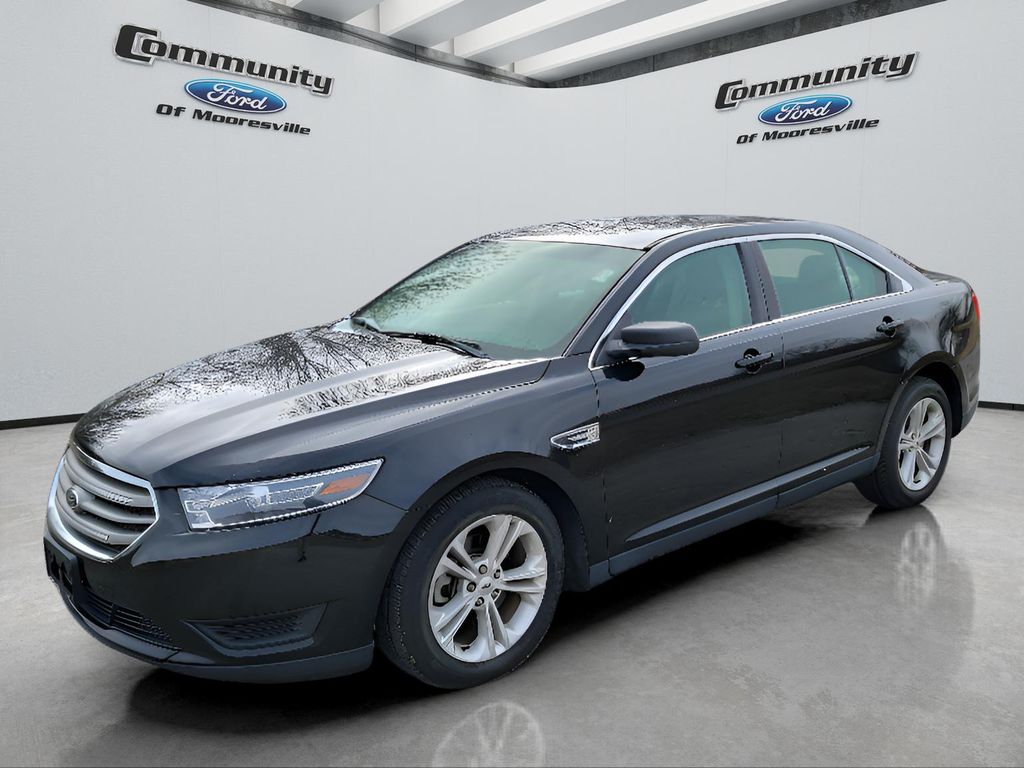 2018 Ford Taurus SE FWD