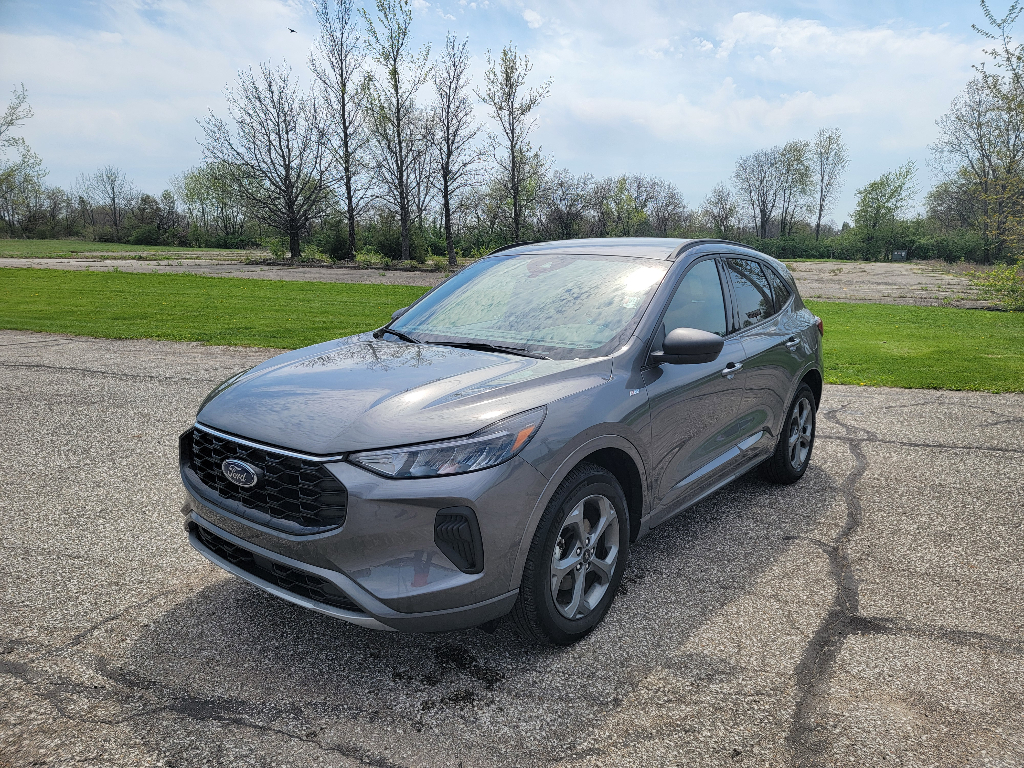 CARBONIZED GRAY METALLIC 2023 Ford Escape ST-Line AWD SUV / Crossover All-Wheel Drive 8-Speed Automatic
