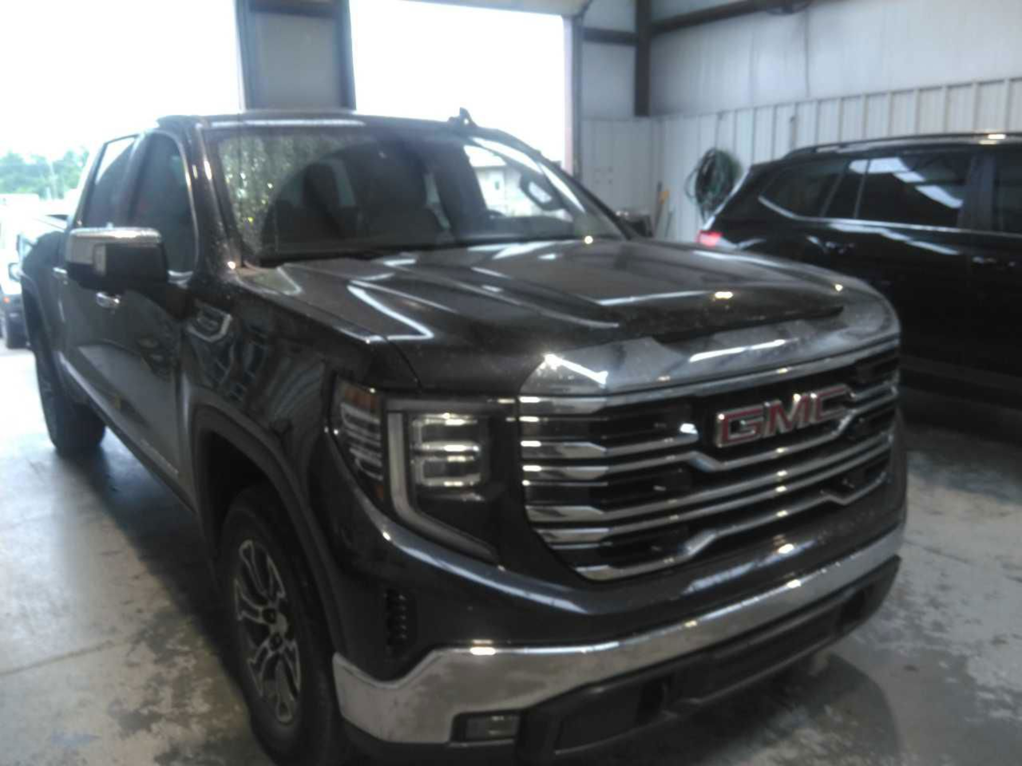 2025 GMC Sierra 1500 SLT Crew Cab RWD