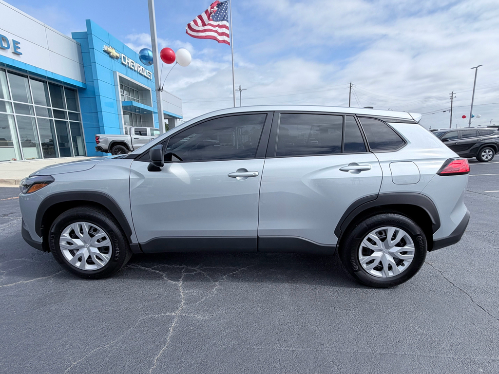 View vehicle photo 5