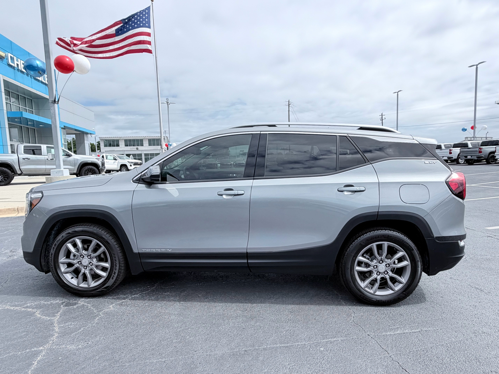 View vehicle photo 5