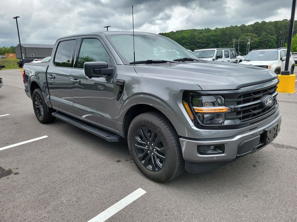 2025 Ford F-150 XLT SuperCrew RWD