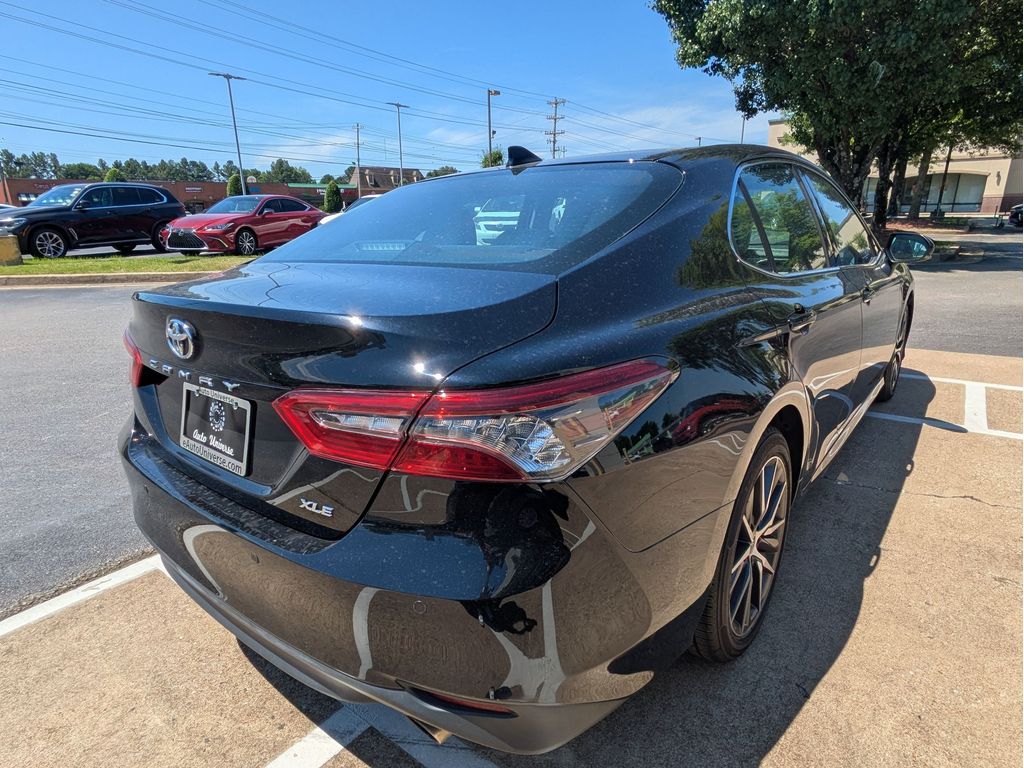 2023 Toyota Camry XLE - Photo 7