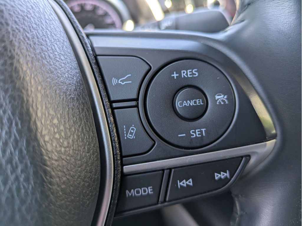 2023 Toyota Camry XLE - Photo 19