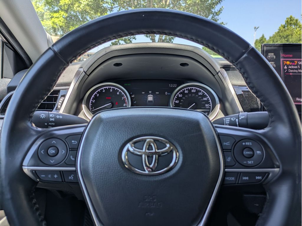 2023 Toyota Camry XLE - Photo 17