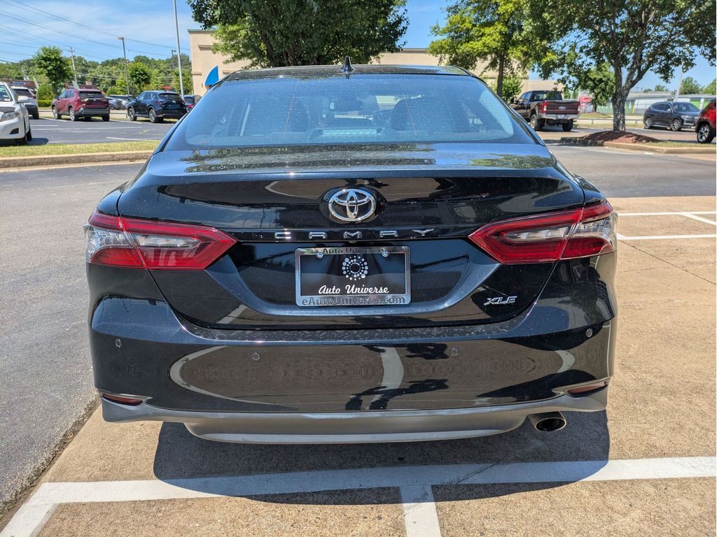 2023 Toyota Camry XLE - Photo 6